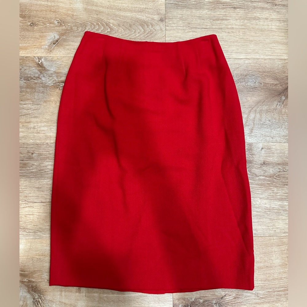 Vintage Ellen Tracy Vibrant Red Pencil Skirt 100% wool